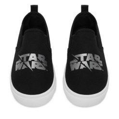Tenisówki Star Wars. Czarne trampki i tenisówki chłopięce Star Wars, bez wzorów, retro, bez zapięcia. Za 59.99 zł.