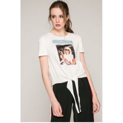 Tally Weijl - Top. Szare topy damskie TALLY WEIJL, z aplikacjami, z bawełny, z okrągłym kołnierzem, z krótkim rękawem. W wyprzedaży za 29.90 zł.