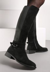 Czarne Kozaki Muszkieterki z Elastyczną Wstawką i Klamerką Wambra. Czarne kozaki damskie Renee, bez obcasa, na płaskiej podeszwie. Za 129.99 zł.