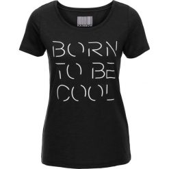 Shirt z nadrukiem bonprix czarny z nadrukiem. Czarne bluzki damskie bonprix, bez wzorów, bez kołnierzyka. Za 34.99 zł.