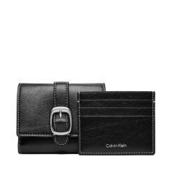 Portfel Calvin Klein. Czarne portfele damskie Calvin Klein, bez wzorów. Za 369.99 zł.