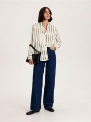 Koszula w paski - zielony. Zielone koszule damskie Reserved, l, bez wzorów, z wiskozy, bez kołnierzyka, bez ramiączek. W wyprzedaży za 79.99 zł.