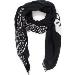 Chusta CALVIN KLEIN - Bandana Scarf K60K604909 001. Szaliki i chusty damskie marki Calvin Klein. Za 229.00 zł.