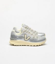Buty damskie Veja FITZ ROY LI TREKSH SHARK_PIER_SILVER (FT2320588A). Szare obuwie sportowe damskie Veja, bez wzorów. Za 519.00 zł.