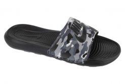 Klapki na basen męskie, Victori One Slide. Czarne klapki męskie Nike, z materiału, sportowe. Za 129.99 zł.