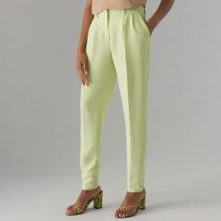 Spodnie cygaretki Gold Label - Zielony. Spodnie materiałowe damskie marki Mohito. Za 139.99 zł.