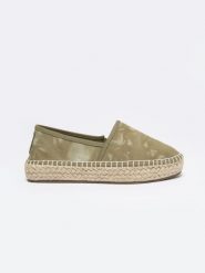 Espadryle damskie khaki LL274853 303. Zielone espadryle damskie Big Star, na lato, bez wzorów, z jeansu, retro, bez obcasa, bez zapięcia. W wyprzedaży za 99.99 zł.