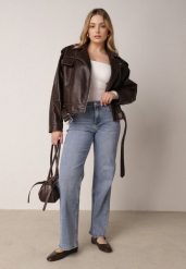 Niebieskie Szerokie Jeansy z Regularnym Stanem z Bawełną i Domieszką Wiskozy Lairoe. Niebieskie jeansy damskie Born2be. Za 129.99 zł.