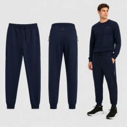 SPODNIE MĘSKIE SPORTOWE 4F JOGGERY DRESOWE M M1443 SS26. Niebieskie spodnie sportowe męskie 4f, m, bez wzorów, z dresówki, na fitness i siłownię. Za 159.99 zł.