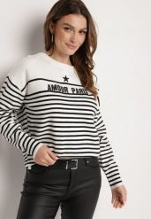 Biały Sweter z Bawełną w Paski z Haftowanym Napisem Zeanista. Białe swetry damskie Born2be, uniwersalny, z aplikacjami, z bawełny, eleganckie, bez kołnierzyka, bez ramiączek, długie, bez kaptura. Za 84.99 zł.