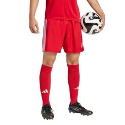 Szorty adidas Tastigo 25. Czerwone krótkie spodenki sportowe męskie Adidas, bez wzorów, z materiału, do piłki nożnej. Za 83.99 zł.