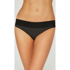 Guess Jeans - Stringi. Stringi damskie marki KALENJI. Za 99.90 zł.