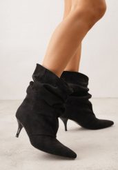 Czarne Botki na Szpilce Typu Slouchy Anitai. Czarne botki damskie Renee, z jeansu, bez obcasa, na obcasie, bez zapięcia. Za 169.99 zł.