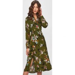 Answear - Sukienka. Zielone sukienki damskie ANSWEAR, l, bez wzorów, z materiału, casualowe, bez kołnierzyka, bez ramiączek. Za 129.90 zł.