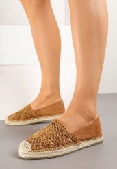 Jasnobrązowe Espadryle z Ażurowym Zdobieniem i Plecioną Podeszwą Nusailia. Brązowe espadryle damskie Born2be, na lato, z aplikacjami, boho, bez obcasa, na obcasie, bez zapięcia. Za 84.99 zł.