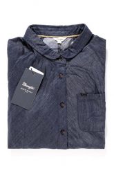 KOSZULA WRANGLER L/S 1PKT DENIM BLOUSE DARK INDIGO W5176C51E. Niebieskie bluzki damskie Wrangler, l, bez wzorów, z denimu, bez kołnierzyka, bez ramiączek. W wyprzedaży za 69.99 zł.