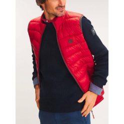 Kamizelka męska TBS Fabiasan. Czerwone kurtki męskie TBS, na zimę, m, bez wzorów, z materiału, sportowe, bez kaptura. Za 449.00 zł.