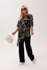 Wiskozowa tunika asymetryczna Capri Mono w czarno-biały wzór OVERSIZE PLUS SIZE XXL WIOSNA LATO. Białe bluzki damskie Moda Size Plus Iwanek, l, bez wzorów, z dzianiny, eleganckie, z asymetrycznym kołnierzem, plus size, bez ramiączek. Za 229.90 zł.