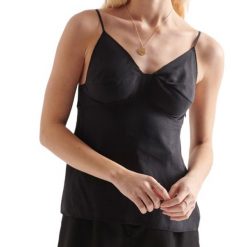 Koszulka turystyczna damska SuperDry Cupro Cami Top Top. Czarne koszulki sportowe damskie Superdry., m, bez wzorów, z wiskozy, bez kołnierzyka, bez ramiączek. Za 134.00 zł.