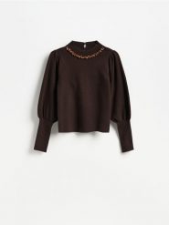 Sweter z domieszką wełny - ciemnobrązowy. Brązowe swetry damskie Reserved, l, bez wzorów, z dzianiny, bez kołnierzyka, bez ramiączek, bez kaptura. Za 139.99 zł.