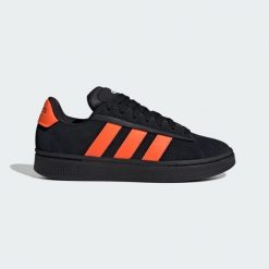 Buty Grand Court Alpha. Białe trekkingi męskie Adidas, trekkingowe. Za 419.00 zł.