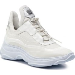 Sneakersy HÖGL - 7-105310 White 0200. Białe półbuty damskie HÖGL, bez wzorów, z lakierowanej skóry, bez obcasa, na płaskiej podeszwie, bez zapięcia. W wyprzedaży za 439.00 zł.