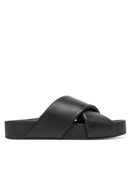 HÖGL Klapki Celeste 9-102910 Czarny. Czarne klapki damskie HÖGL, bez wzorów, ze skóry, bez obcasa. Za 449.99 zł.