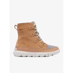 Buty zimowe damskie Sorel Explorer Next Joan WP. Brązowe obuwie sportowe damskie Sorel, bez wzorów, trekkingowe. W wyprzedaży za 489.00 zł.
