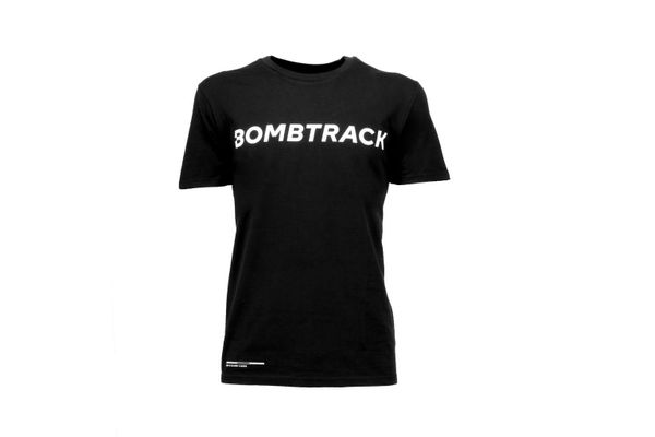 T-shirt Bombtrack Logo. Czarne t-shirty męskie BOMBTRACK, l, bez wzorów, z materiału, sportowe, bez kołnierzyka. Za 129.50 zł.