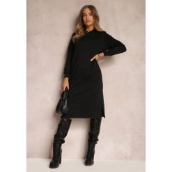 Czarna Sukienka Dresowa Oversize z Kapturem Elderre. Czarne sukienki damskie Renee, na co dzień, m, bez wzorów, z dresówki, sportowe, bez kołnierzyka, bez ramiączek, midi, oversize. Za 89.99 zł.
