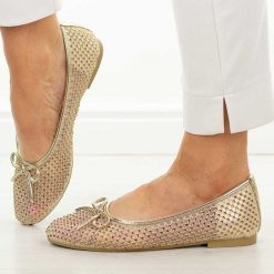 Beżowe baleriny damskie Vinceza 62270. Brązowe baleriny damskie VINCEZA, na lato, bez wzorów, eleganckie, bez obcasa, na płaskiej podeszwie. Za 149.00 zł.