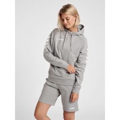 Bluza sportowa z kapturem damska Hummel Go Cotton Hoodie Woman. Szare bluzy sportowe damskie Hummel, xs, bez wzorów, z kapturem, na fitness i siłownię. W wyprzedaży za 180.00 zł.