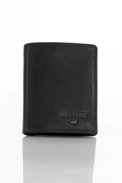 Męski Skórzany Portfel Czarny Premium Mustang Denimo High Wallet. Czarne portfele męskie Mustang, bez wzorów, ze skóry. Za 149.99 zł.