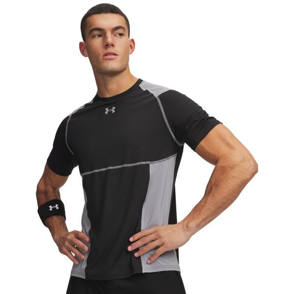 T-shirt Męski Under Armour HG ELITE FITTED. Czarne t-shirty męskie Under Armour, m, bez wzorów, z elastanu, bez kołnierzyka. Za 212.70 zł.