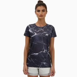 Koszulka damska do biegania i trailu, ekologiczna i oddychająca TERRARUN. Czarne koszulki sportowe damskie BODYCROSS, bez wzorów, z materiału, bez kołnierzyka, bez ramiączek, do biegania. Za 292.99 zł.