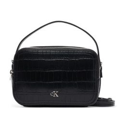 Torebka Calvin Klein. Czarne torebki do ręki damskie Calvin Klein, bez wzorów, klasyczne, bez dodatków. Za 449.99 zł.