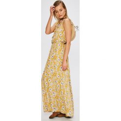 Answear - Sukienka. Szare sukienki damskie ANSWEAR, z tkaniny, casualowe. W wyprzedaży za 119.90 zł.
