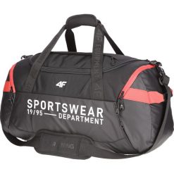 Torba sportowa TPU100 - głęboka czerń. Brązowe torby sportowe męskie 4f, bez wzorów, z gumy. W wyprzedaży za 129.99 zł.