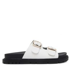 Klapki MEXX. Białe klapki damskie Mexx, bez wzorów, bez obcasa. Za 249.99 zł.