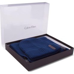 Zestaw Szalik i Czapka CALVIN KLEIN BLACK LABEL - Octave Giftset K50K503462 411. Szaliki i chusty damskie marki Calvin Klein Black Label. W wyprzedaży za 309.00 zł.