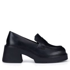 Mokasyny GINO ROSSI. Czarne mokasyny damskie Gino Rossi. Za 329.99 zł.