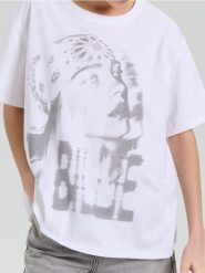 Koszulka Billie Eilish - biały. Białe t-shirty damskie Sinsay, l, bez wzorów, bez kołnierzyka. Za 39.99 zł.