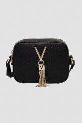 VALENTINO Czarna torebka ze złotymi okuciami Divina Camera Bag. Czarne kopertówki damskie Valentino by Mario Valentino, bez wzorów, eleganckie, bez dodatków. W wyprzedaży za 147.99 zł.