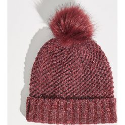 Czapka z połyskującym zdobieniem - Bordowy. Czerwone czapki i kapelusze damskie Sinsay. Za 24.99 zł.