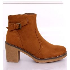 Brązowe Botki na kałczukowym obcasie camel 8B855 Camel. Brązowe botki damskie ButyModne, na jesień, bez obcasa, na obcasie, bez zapięcia. W wyprzedaży za 129.00 zł.