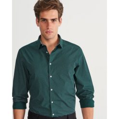 Koszula w kropki slim fit - Khaki. Brązowe koszule męskie marki Reserved, w kropki. Za 89.99 zł.