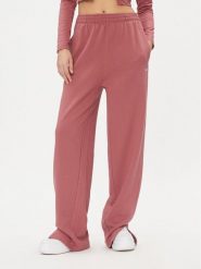 Reebok Spodnie dresowe Classics IL4648 Różowy Regular Fit. Czerwone spodnie dresowe damskie Reebok, s, bez wzorów, z bawełny. Za 159.99 zł.