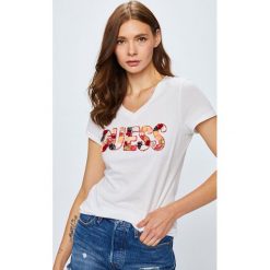 Guess Jeans - Top. Szare topy damskie Guess Jeans, z aplikacjami, z bawełny, z krótkim rękawem. Za 259.90 zł.
