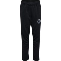 Spodnie chłopięce Hummel hmlODIN. Czarne spodnie materiałowe dla chłopców Hummel, bez wzorów, z materiału. W wyprzedaży za 137.00 zł.