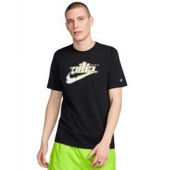 T-shirt sportowy z krótkim rękawem męski Sportswear Tee. Czarne koszulki sportowe męskie Nike, m, bez wzorów, z bawełny, sportowe, bez kołnierzyka. Za 139.99 zł.